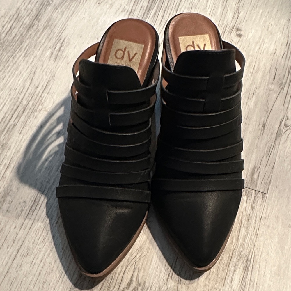 DV by Dolce Vita Women's Black Strappy Clogs
